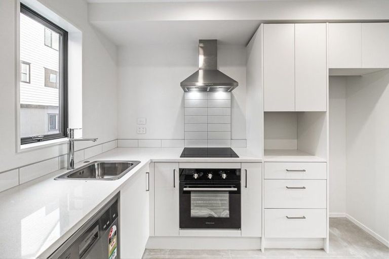 Photo of property in 13 Raupeti Lane, Henderson, 0612