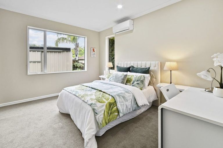 Photo of property in 15 Bejoy Rise, East Tamaki Heights, Auckland, 2016