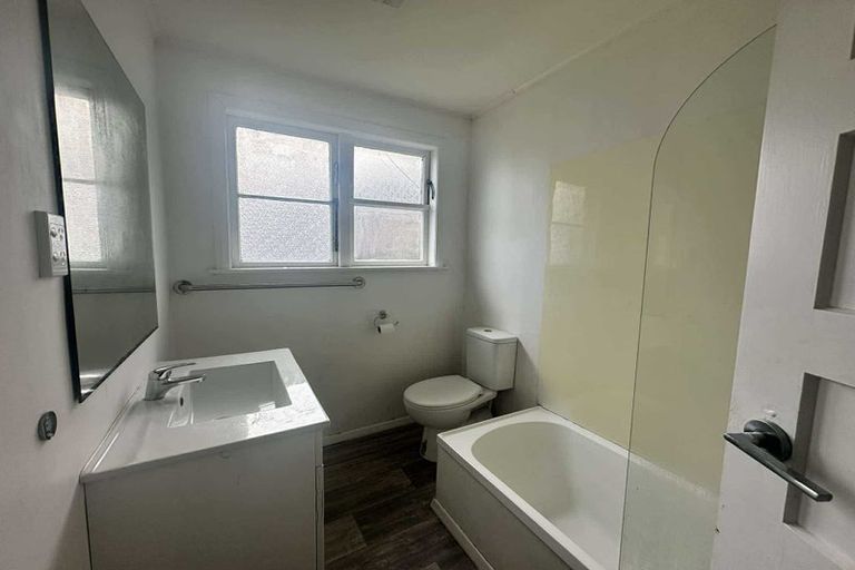 Photo of property in 70 Judd Crescent, Naenae, Lower Hutt, 5011