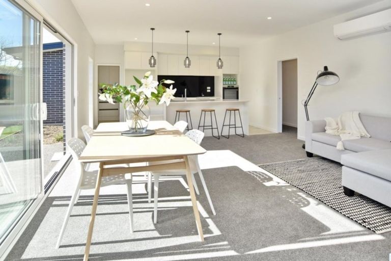 Photo of property in 11 Lewis Close, Rangiora, 7400