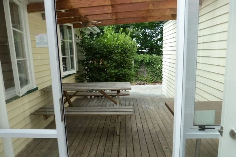 Photo of property in 36 Roche Avenue, Upper Riccarton, Christchurch, 8041