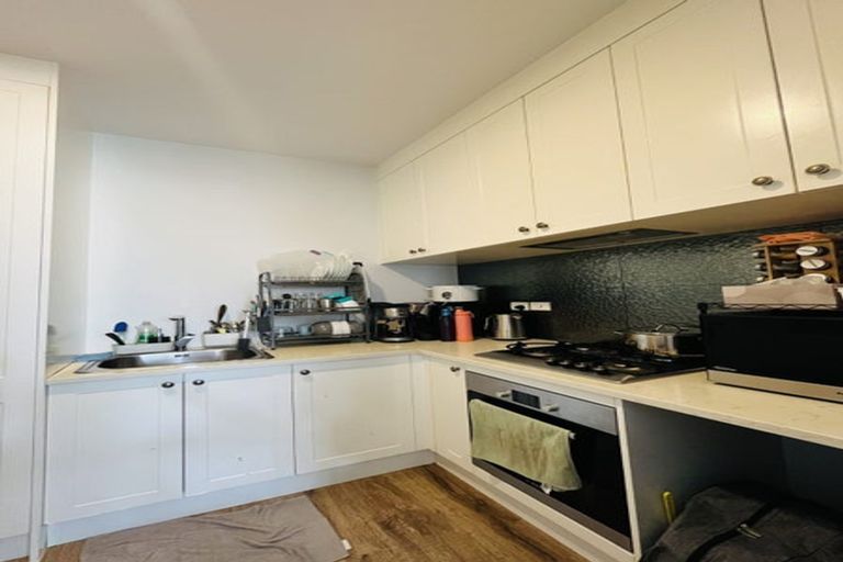 Photo of property in 19 Drumbuoy Drive, Flat Bush, Auckland, 2019