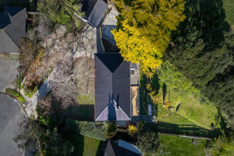 Photo of property in 10 Berkshire Grove, Cannons Creek, Porirua, 5024