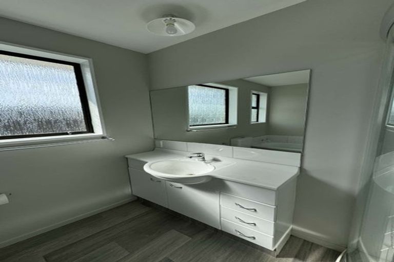 Photo of property in 128a Inwoods Close, Parklands, Christchurch, 8083