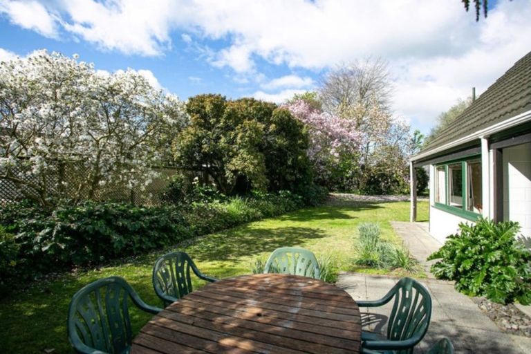 Photo of property in 107 Hall Street, Cambridge, 3434