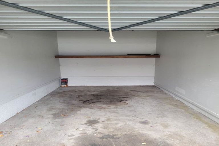Photo of property in 2/19 Hewitts Road, Merivale, Christchurch, 8014