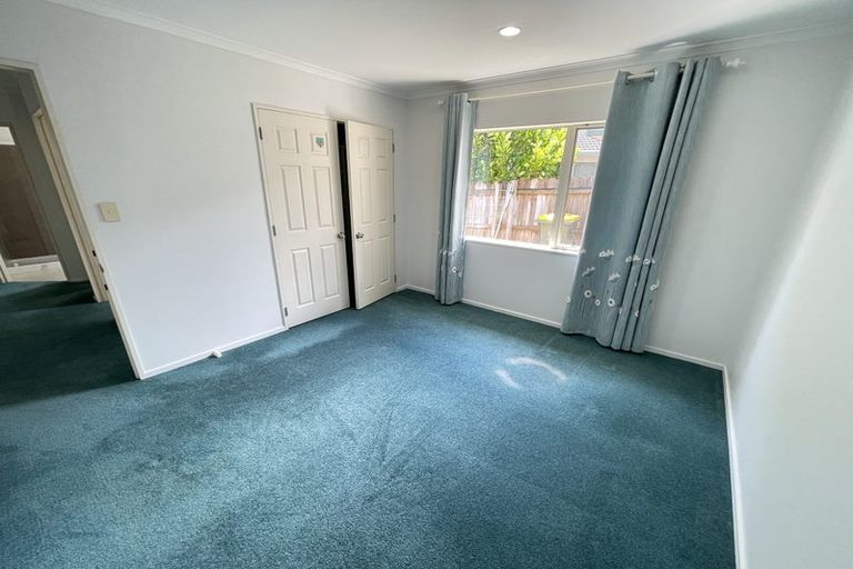 Photo of property in 7 Nier Place, East Tamaki Heights, Auckland, 2016