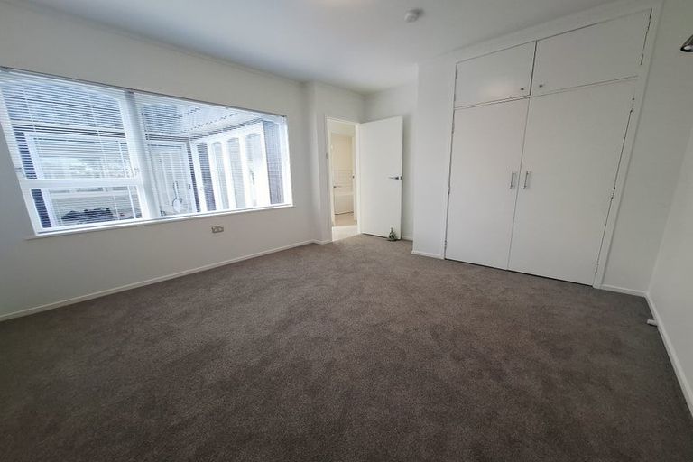 Photo of property in 1/45 Castor Bay Road, Castor Bay, Auckland, 0620