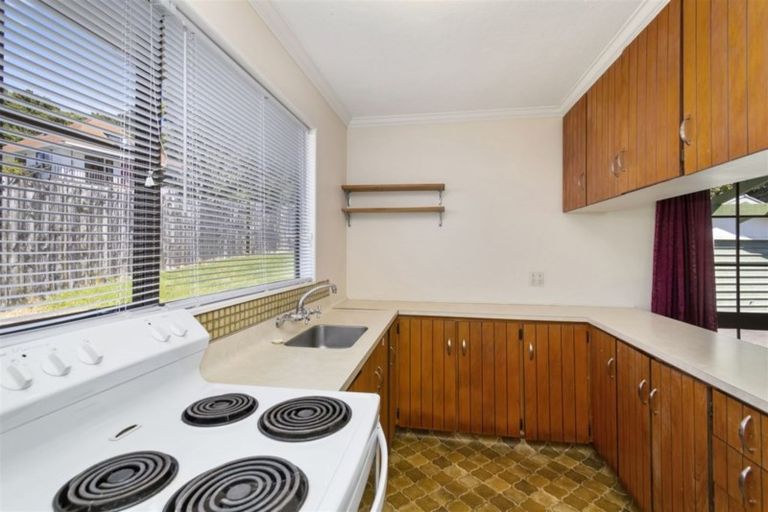 Photo of property in 10 Longitude Place, Whitby, Porirua, 5024