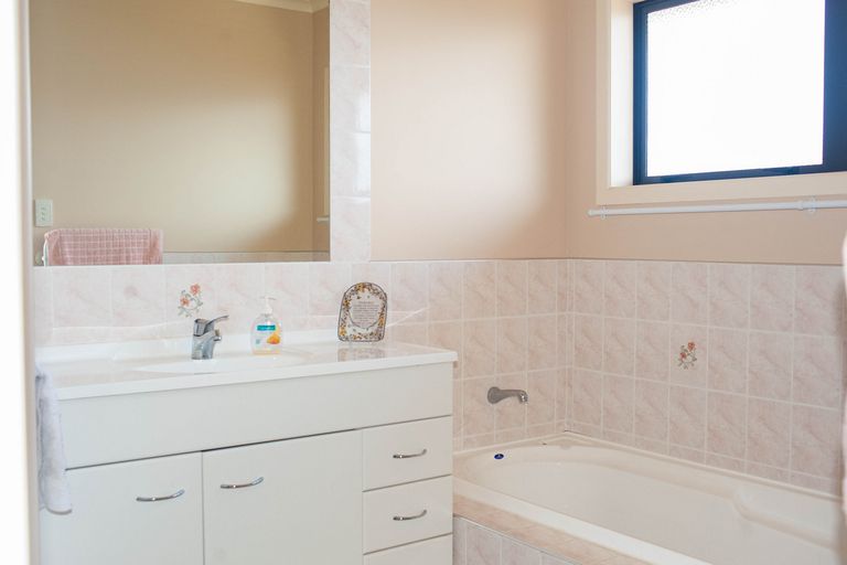 Photo of property in 87 George Melrose Drive, Te Awamutu, 3800