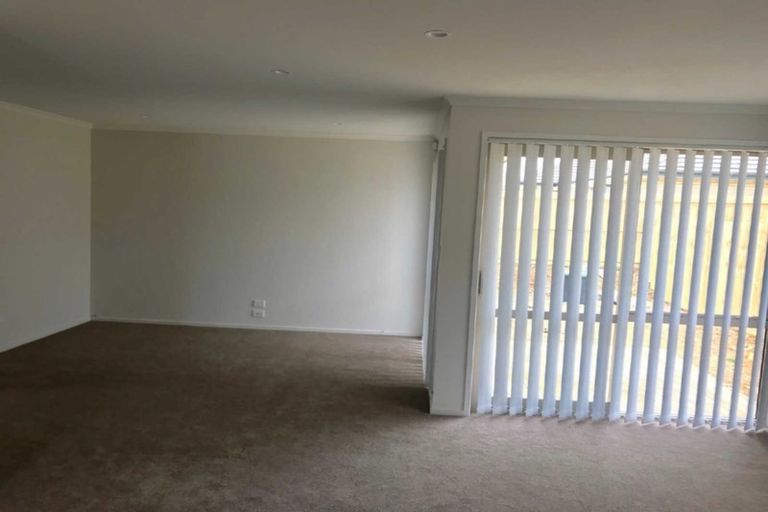 Photo of property in 15 Perla Road, Pukekohe, 2120