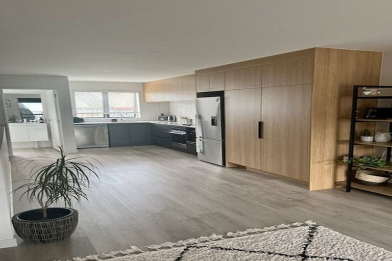 Photo of property in 6 Parenga Lane, Kumeu, 0810