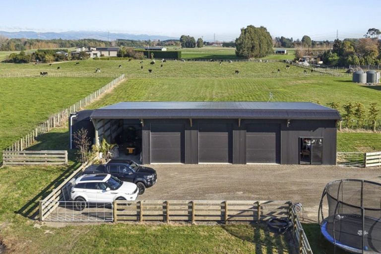 Photo of property in 160 Pharazyn Road, Feilding, 4777