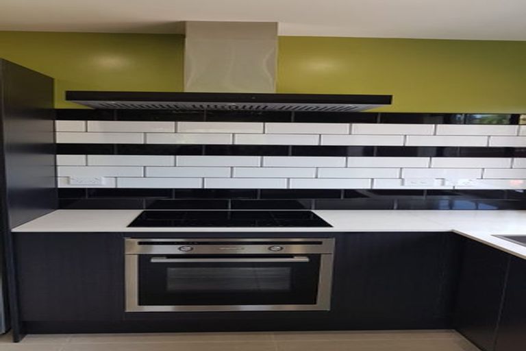 Photo of property in 8 Kinleys Lane, St Albans, Christchurch, 8014