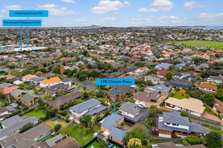 Photo of property in 2/19 Chiania Place, Somerville, Auckland, 2014