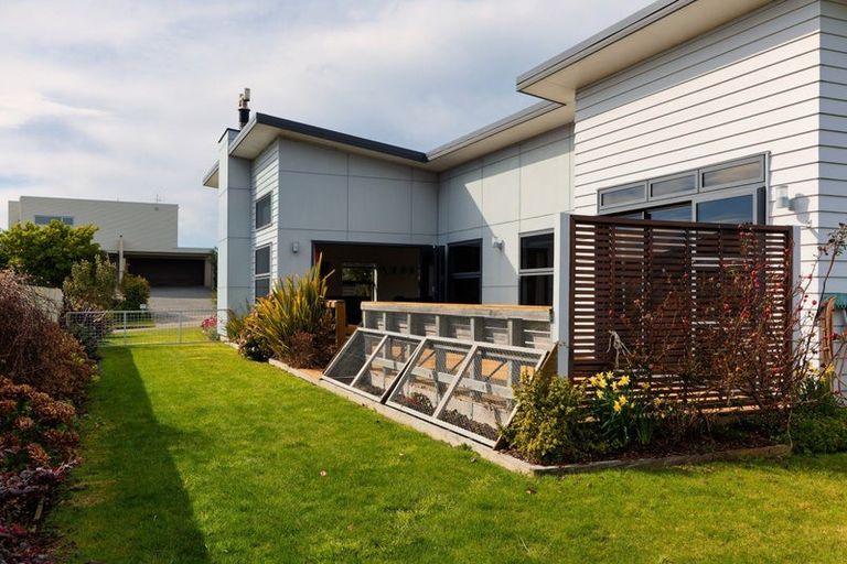 Photo of property in 43 Miromiro Drive, Kaikoura, 7300