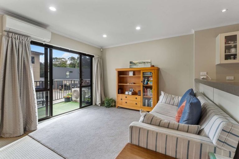 Photo of property in Te Kakariki Apartments, 5/5 Wellington Road, Paekakariki, 5034