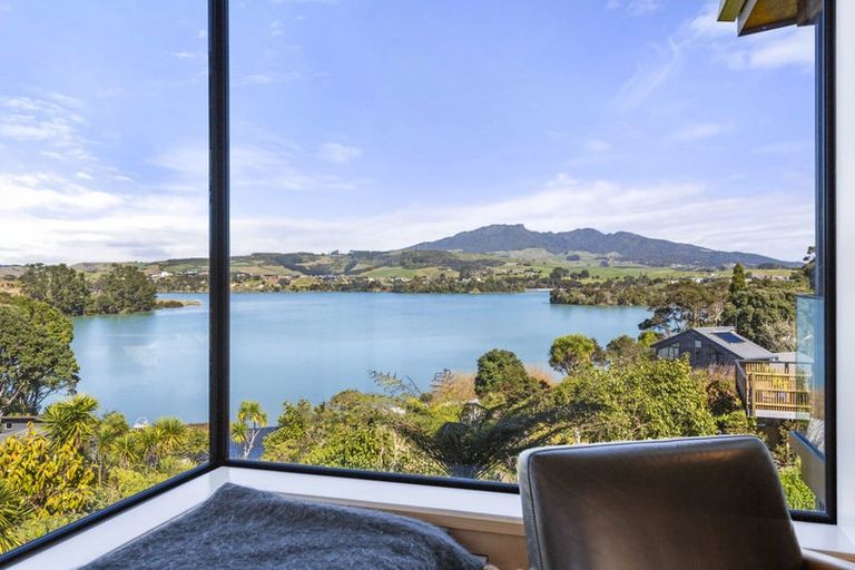 Photo of property in 21 Point Street, Raglan, 3225