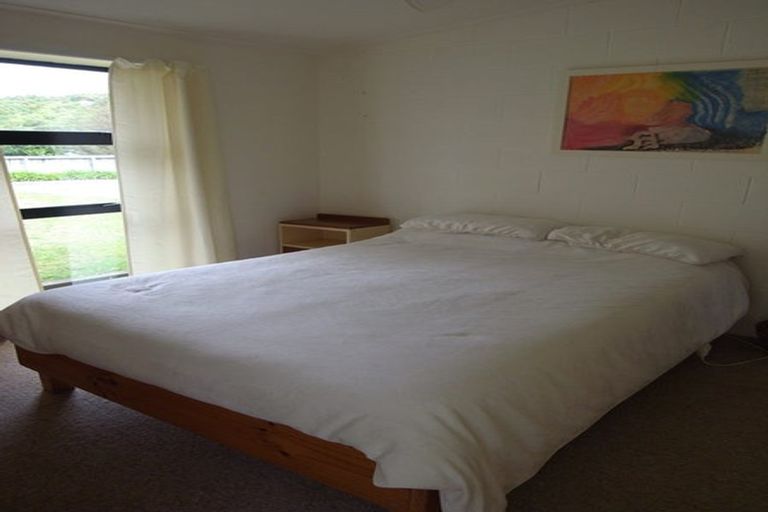 Photo of property in 6 Otamarau Grove, Maungaraki, Lower Hutt, 5010