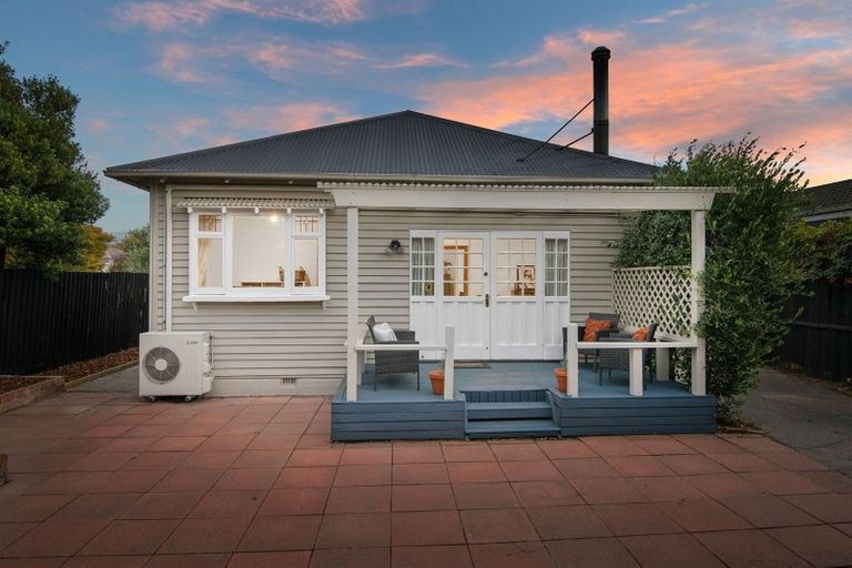 Photo of property in 37 Medway Street, Richmond, Christchurch, 8013