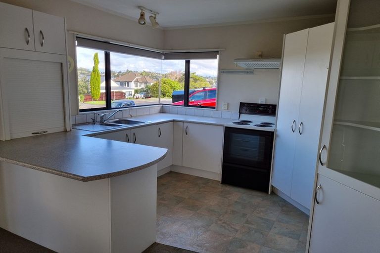 Photo of property in 39 Rosario Crescent, Red Beach, 0932