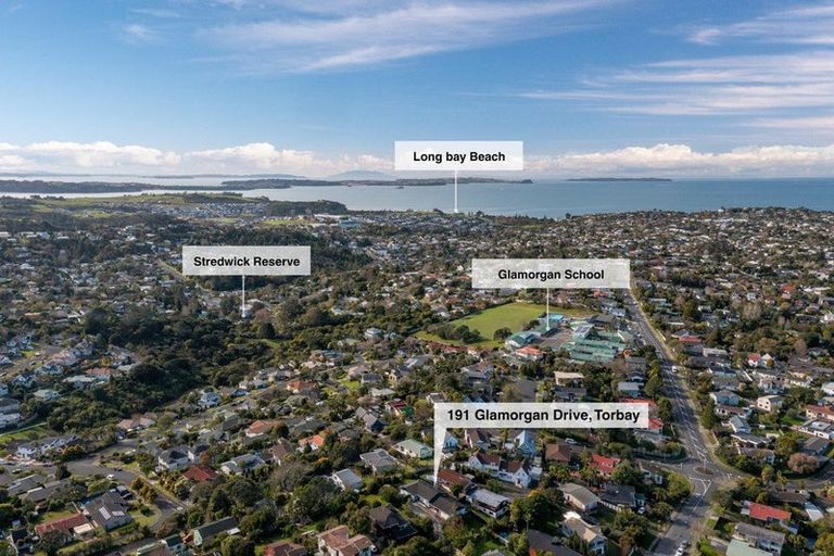 Photo of property in 191 Glamorgan Drive, Torbay, Auckland, 0630