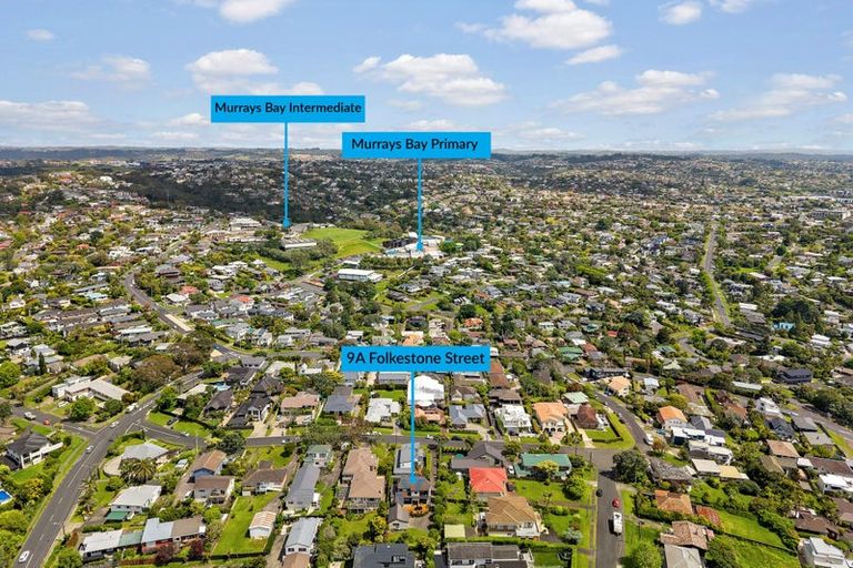 Photo of property in 2/9 Folkestone Street, Murrays Bay, Auckland, 0630