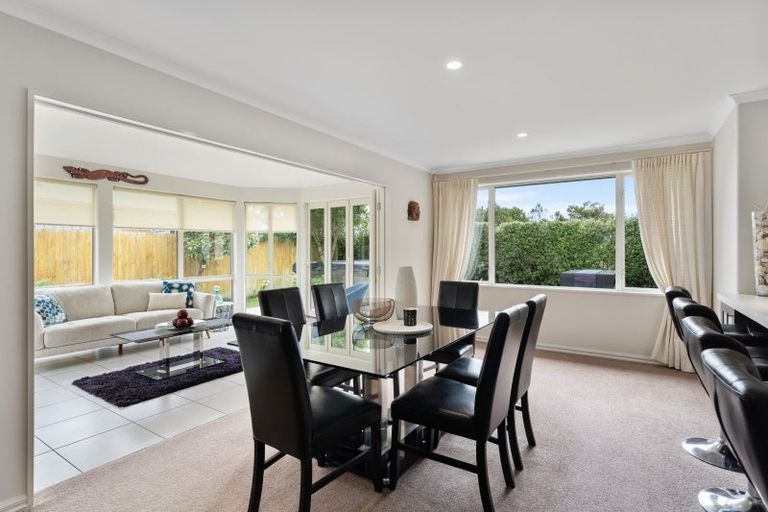 Photo of property in 11 Hoihere Place, Parklands, Christchurch, 8083