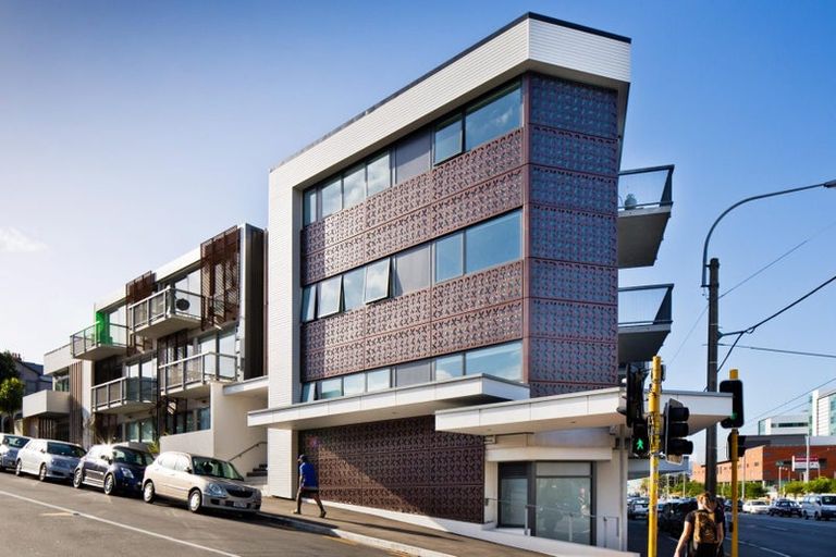 Photo of property in Masina Apartments, 108/80 Riddiford Street, Newtown, Wellington, 6021