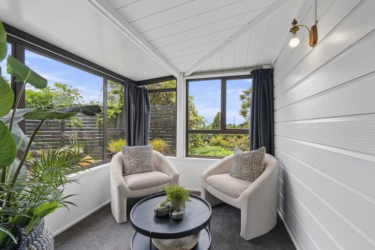 Photo of property in 6 Honnor Place, Hurdon, New Plymouth, 4310
