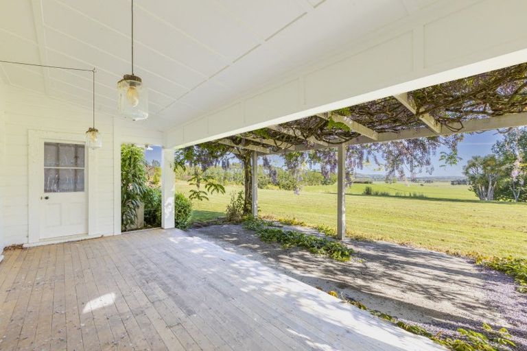Photo of property in 724 Porangahau Road, Waipukurau, 4282