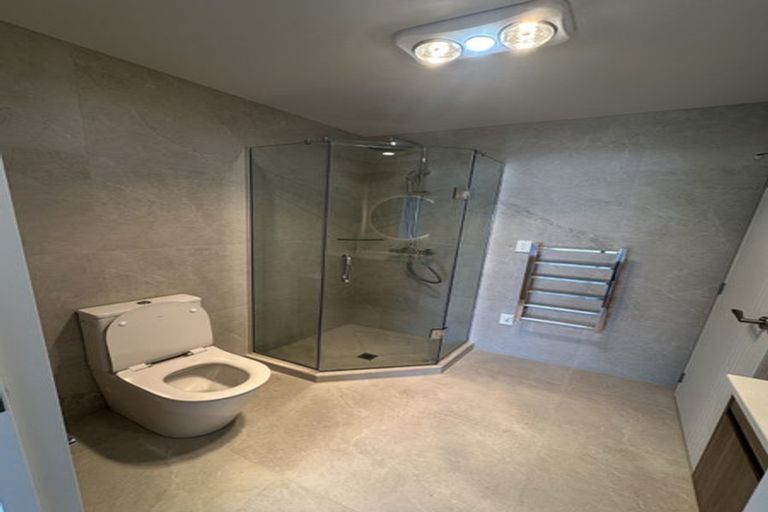 Photo of property in 15c Pipitea Place, Massey, Auckland, 0614