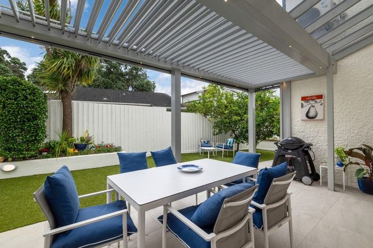 Photo of property in 2/14 Sanders Avenue, Takapuna, Auckland, 0622