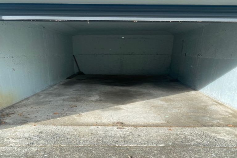 Photo of property in 26/165u Sydney Street West, Thorndon, Wellington, 6011