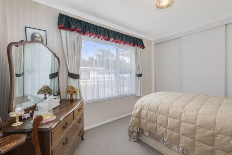 Photo of property in 6 Mckay Street, Wainuiomata, Lower Hutt, 5014