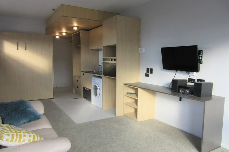 Photo of property in Vedado Apartments, 208/41u Hopper Street, Mount Cook, Wellington, 6011