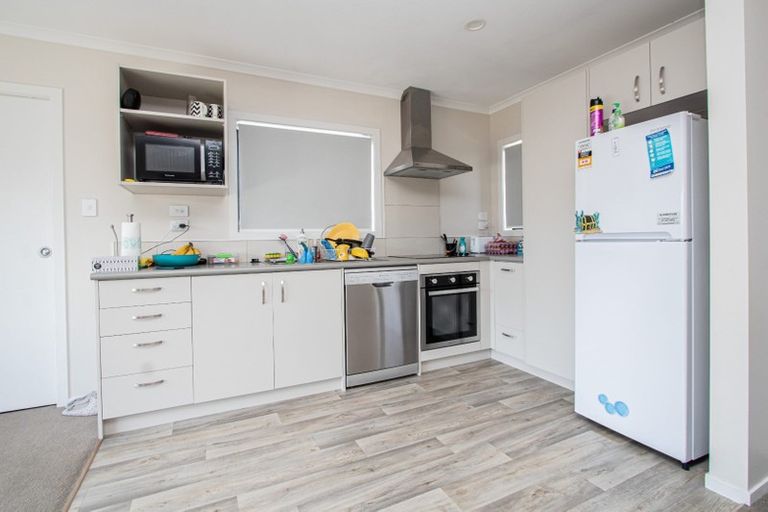 Photo of property in 9u2 Heath Street, Saint Andrews, Hamilton, 3200