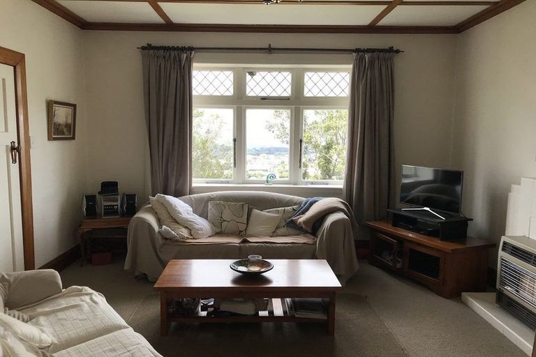 Photo of property in 76 Mitchell Street, Brooklyn, Wellington, 6021