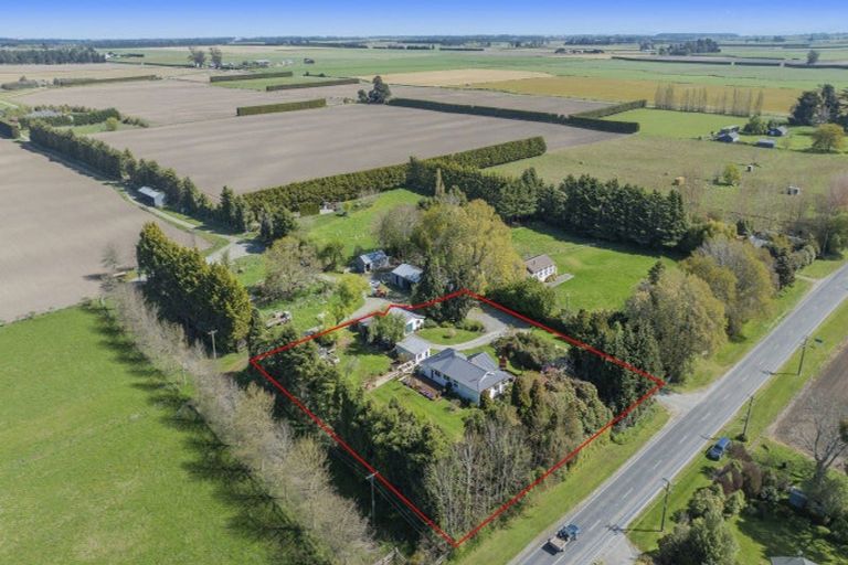 Photo of property in 2121 Old West Coast Road, Kirwee, Christchurch, 7671