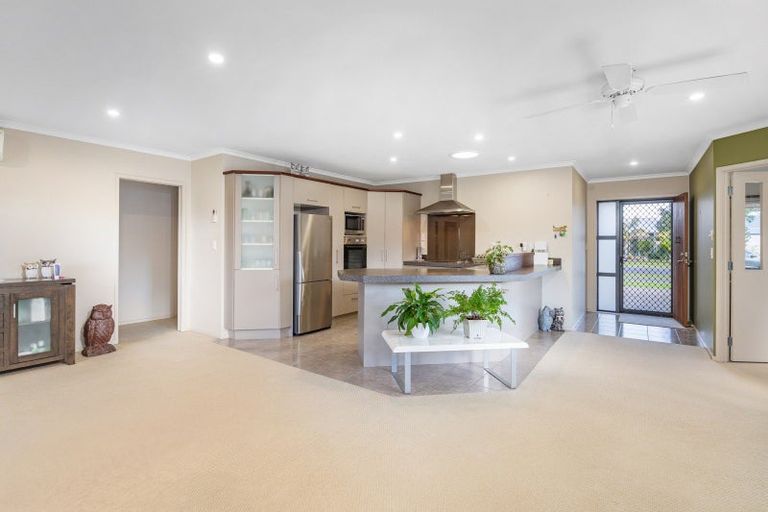 Photo of property in 42 Kupe Drive, Whitianga, 3510