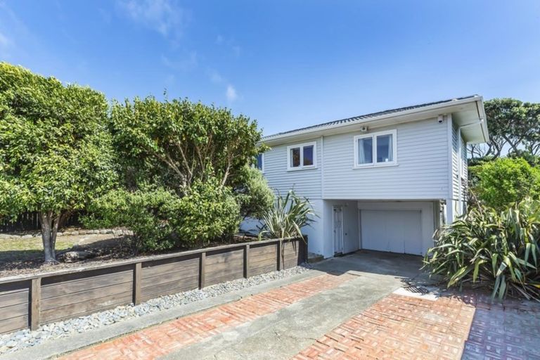 Photo of property in 12 Tireti Road, Titahi Bay, Porirua, 5022