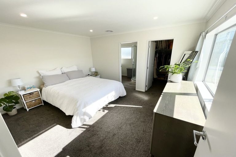 Photo of property in 151 Amesbury Drive, Churton Park, Wellington, 6037