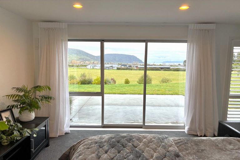 Photo of property in 24 Oakdale Drive, Kinloch, Taupo, 3377