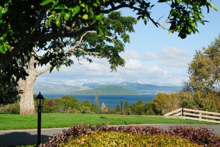 Photo of property in 21 Tauranga Direct Road, Hamurana, Rotorua, 3096