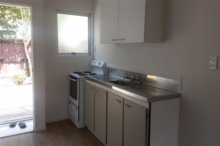 Photo of property in 5/19 Milton Road, Orewa, 0931