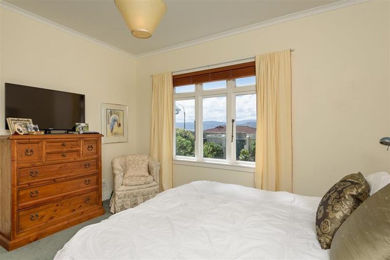 Photo of property in 4 Ferry Street, Seatoun, Wellington, 6022