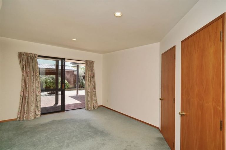 Photo of property in 16 Cardiff Avenue, Somerfield, Christchurch, 8024