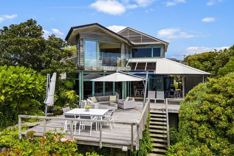 Photo of property in 6 Joydon Place, Stanmore Bay, Whangaparaoa, 0932