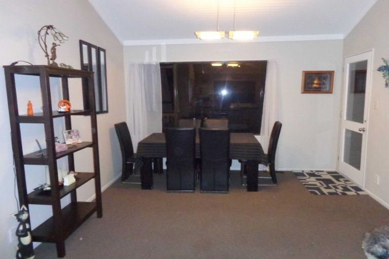 Photo of property in 24 Olive Terrace, Paraparaumu Beach, Paraparaumu, 5032