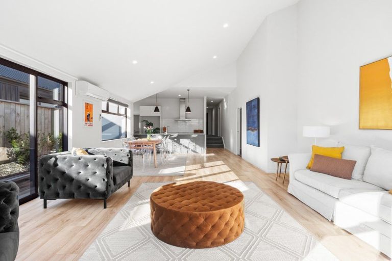 Photo of property in 22 Muster Road, Jacks Point, 9371